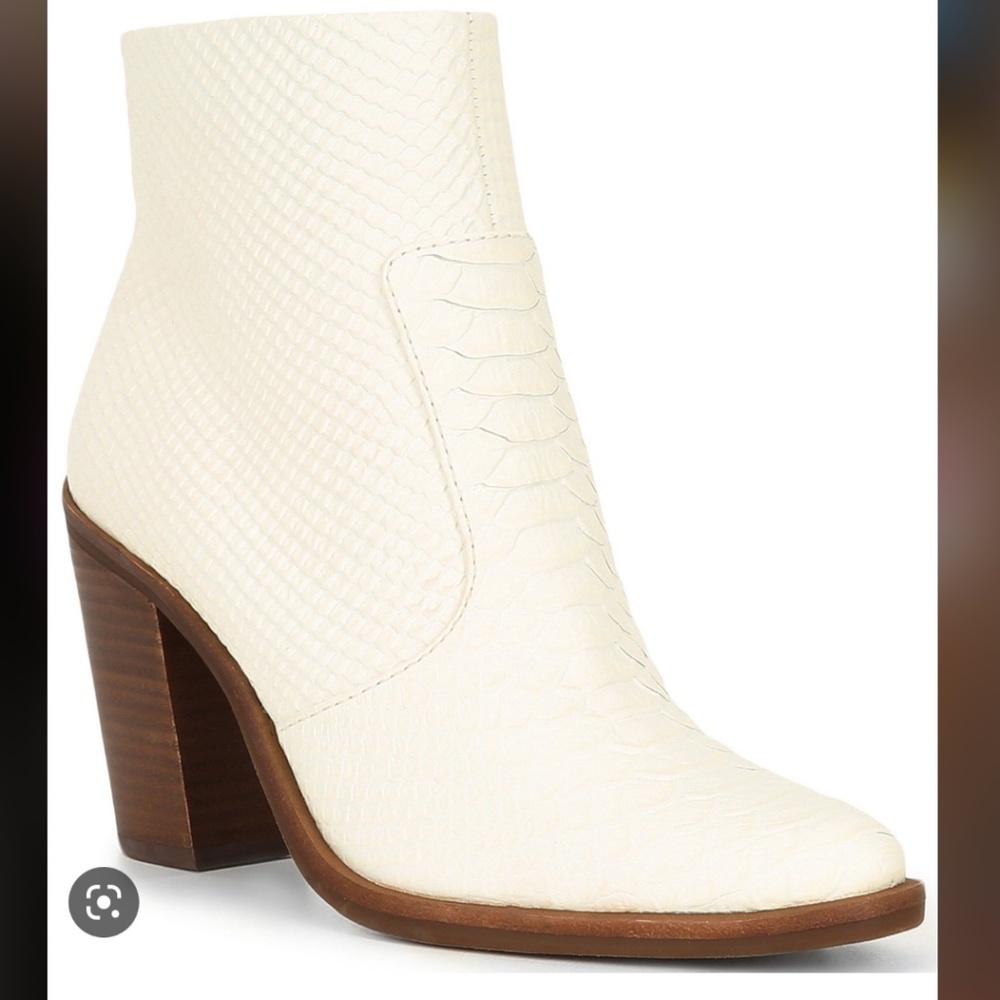 💕Gianni Bini Tovvy Boot Sz 8💕